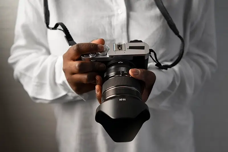 front-view-woman-working-as-photographer